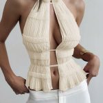 Camisa con espalda descubierta